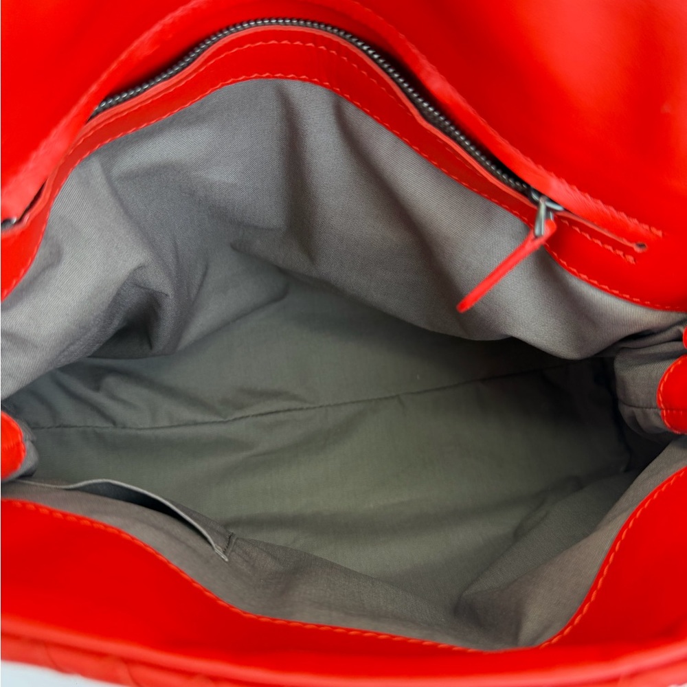Bottega Veneta Intrecciato Leather Red Flap Shoulder Bag - Picture 11 of 16